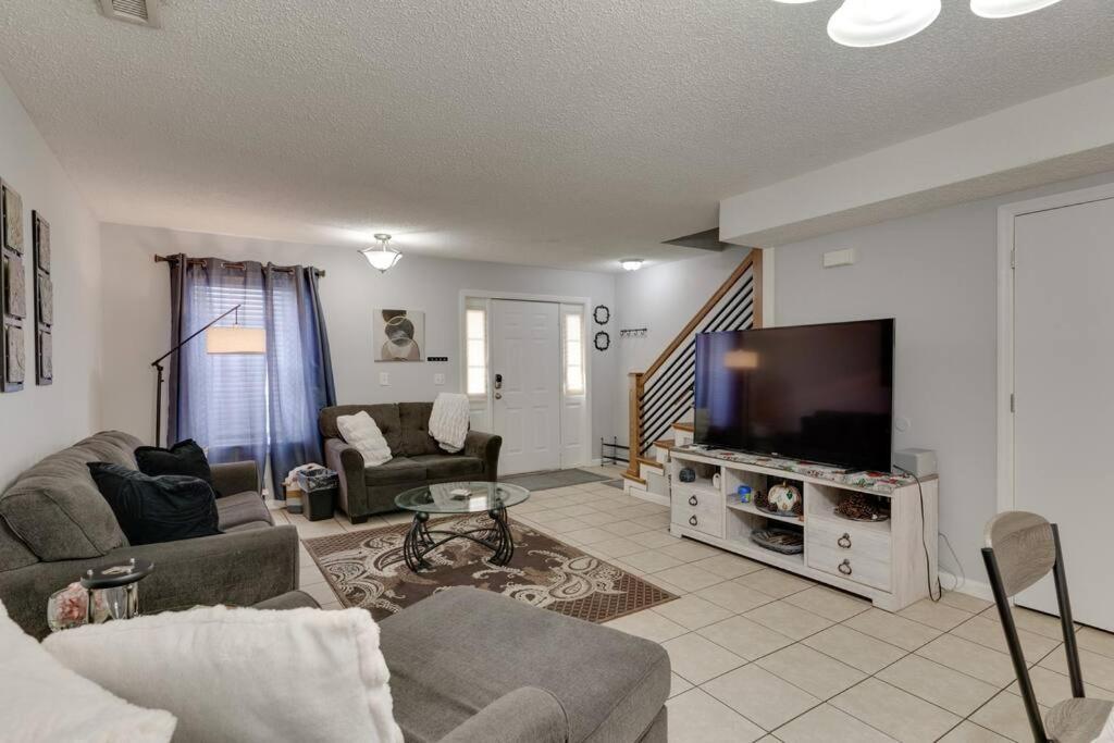 Lovely 2 Bdr Condo With Balcony 2M To Broadway Nashville Exterior foto